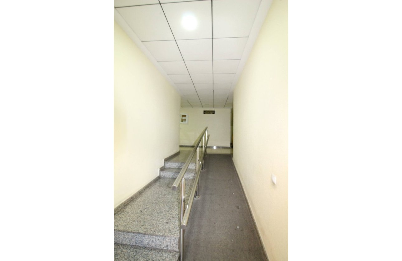 Revente - Appartement -
Torrevieja - Centro