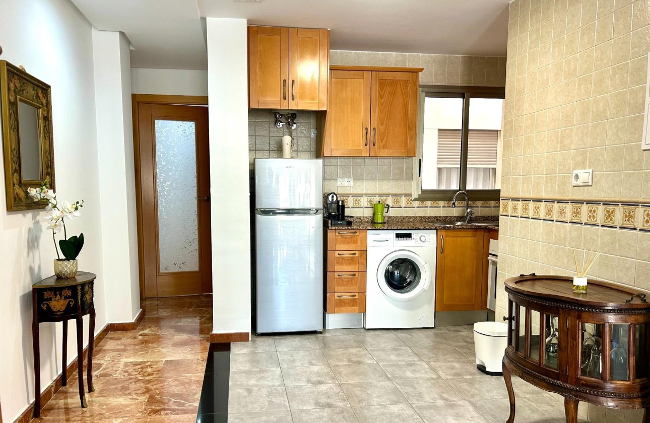 Revente - Appartement -
Torrevieja - Centro