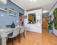 Revente - Appartement -
Torrevieja - Centro