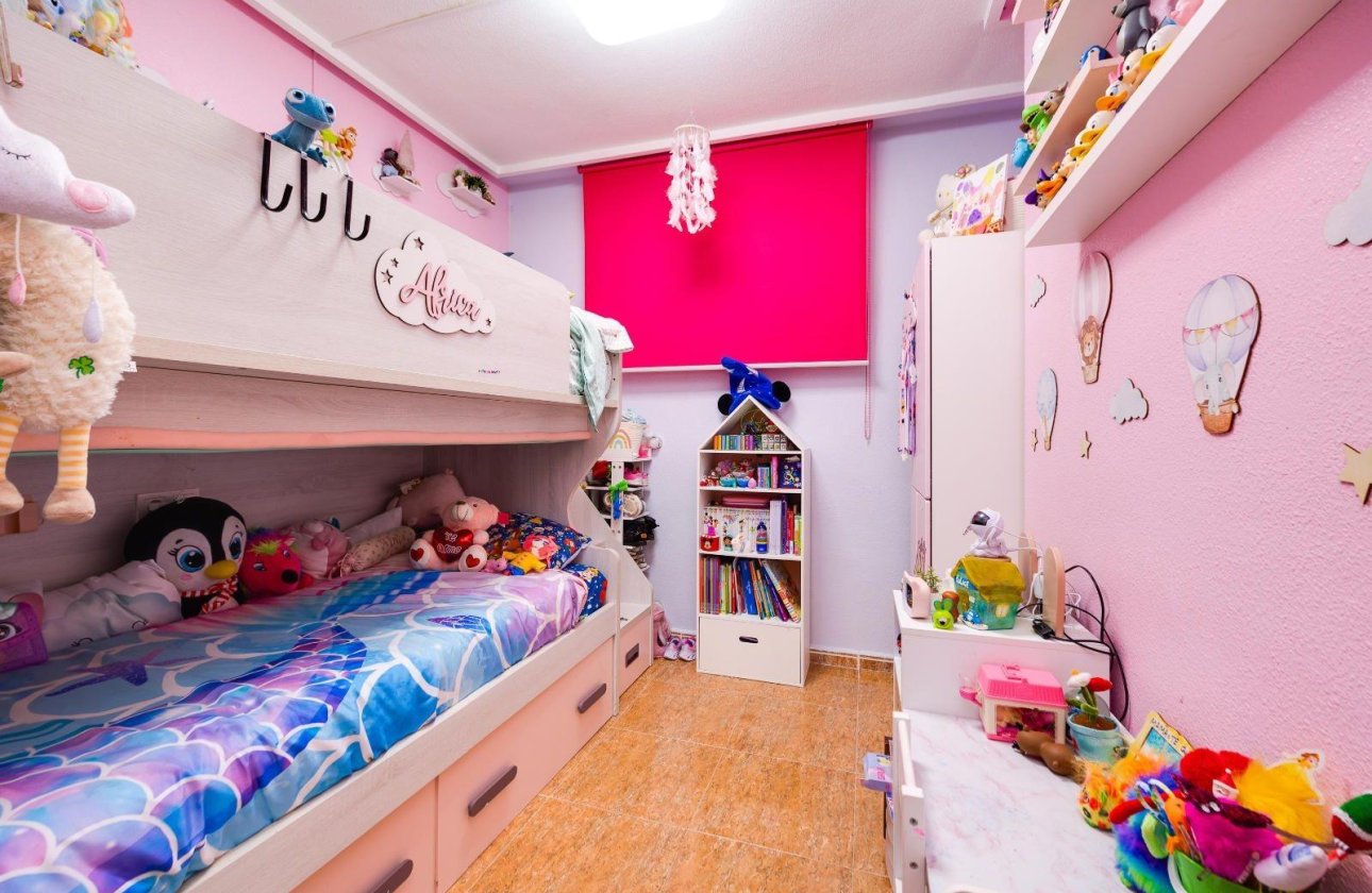 Revente - Appartement -
Torrevieja - Centro