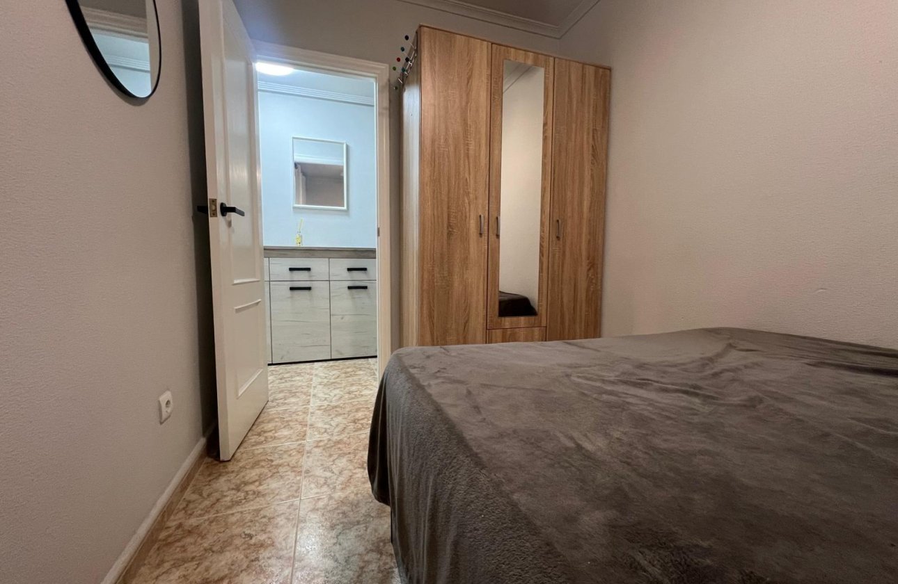 Revente - Appartement -
Torrevieja - Centro