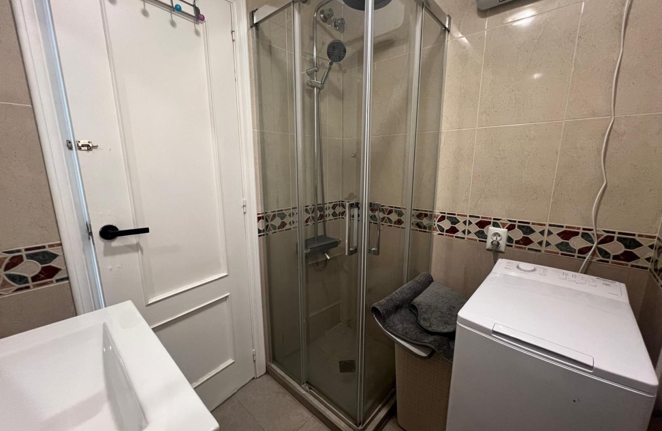 Revente - Appartement -
Torrevieja - Centro