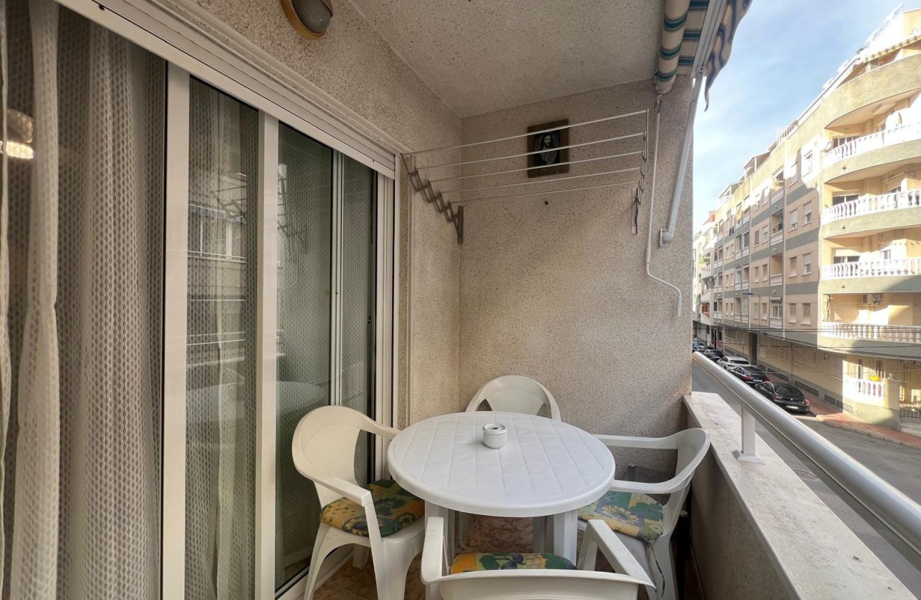 Revente - Appartement -
Torrevieja - Centro