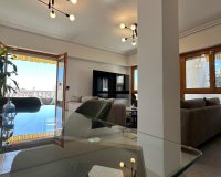 Revente - Appartement -
Torrevieja - Centro