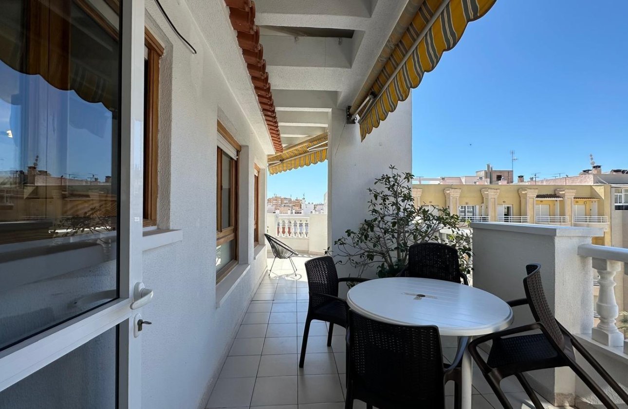 Revente - Appartement -
Torrevieja - Centro