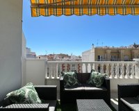 Revente - Appartement -
Torrevieja - Centro