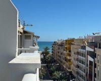 Revente - Appartement -
Torrevieja - Centro