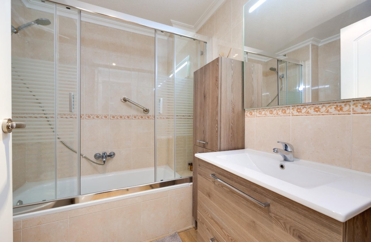 Revente - Appartement -
Torrevieja - Centro