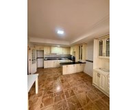 Revente - Appartement -
Torrevieja - Centro