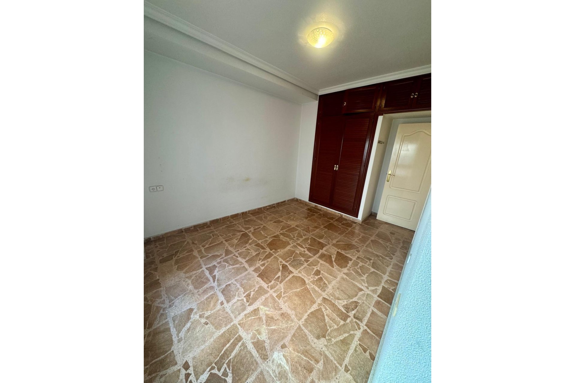 Revente - Appartement -
Torrevieja - Centro