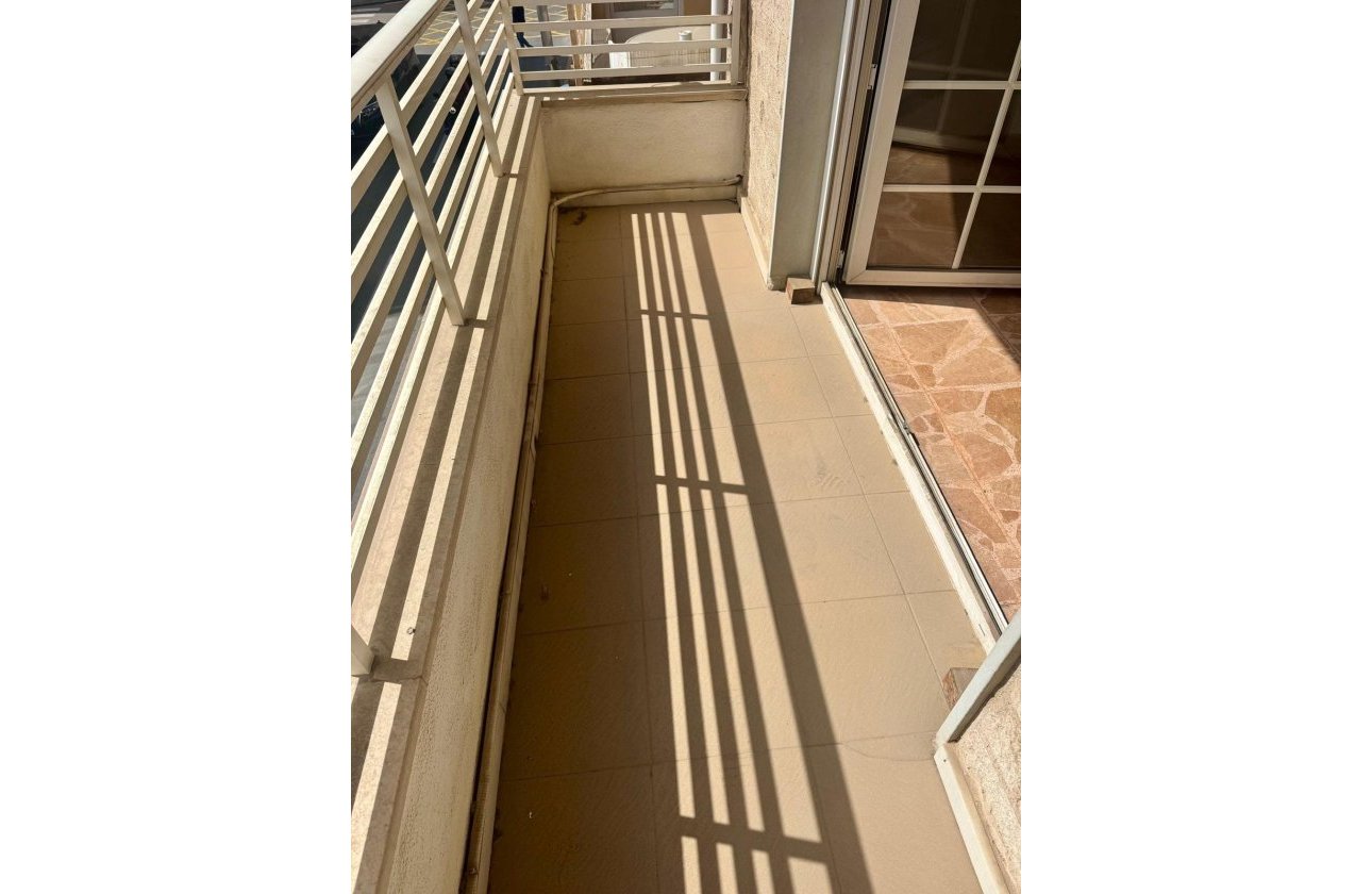 Revente - Appartement -
Torrevieja - Centro