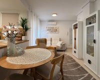 Revente - Appartement -
Torrevieja - Centro