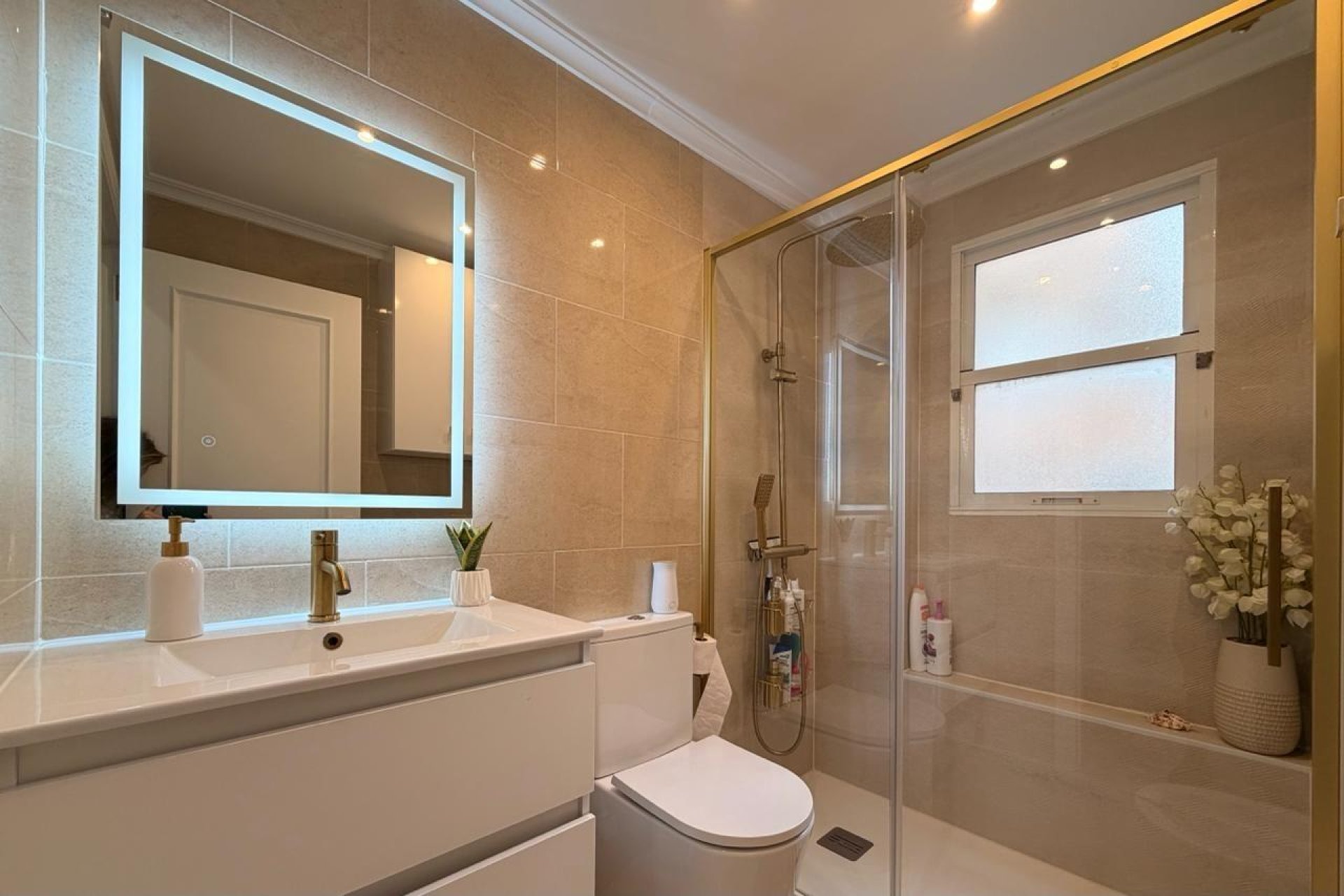 Revente - Appartement -
Torrevieja - Centro