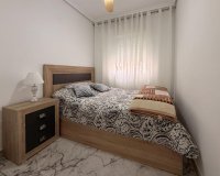 Revente - Appartement -
Torrevieja - Centro