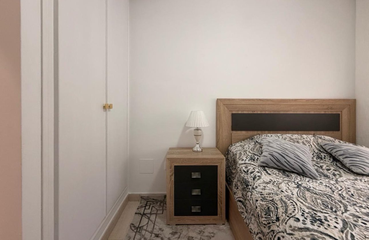 Revente - Appartement -
Torrevieja - Centro