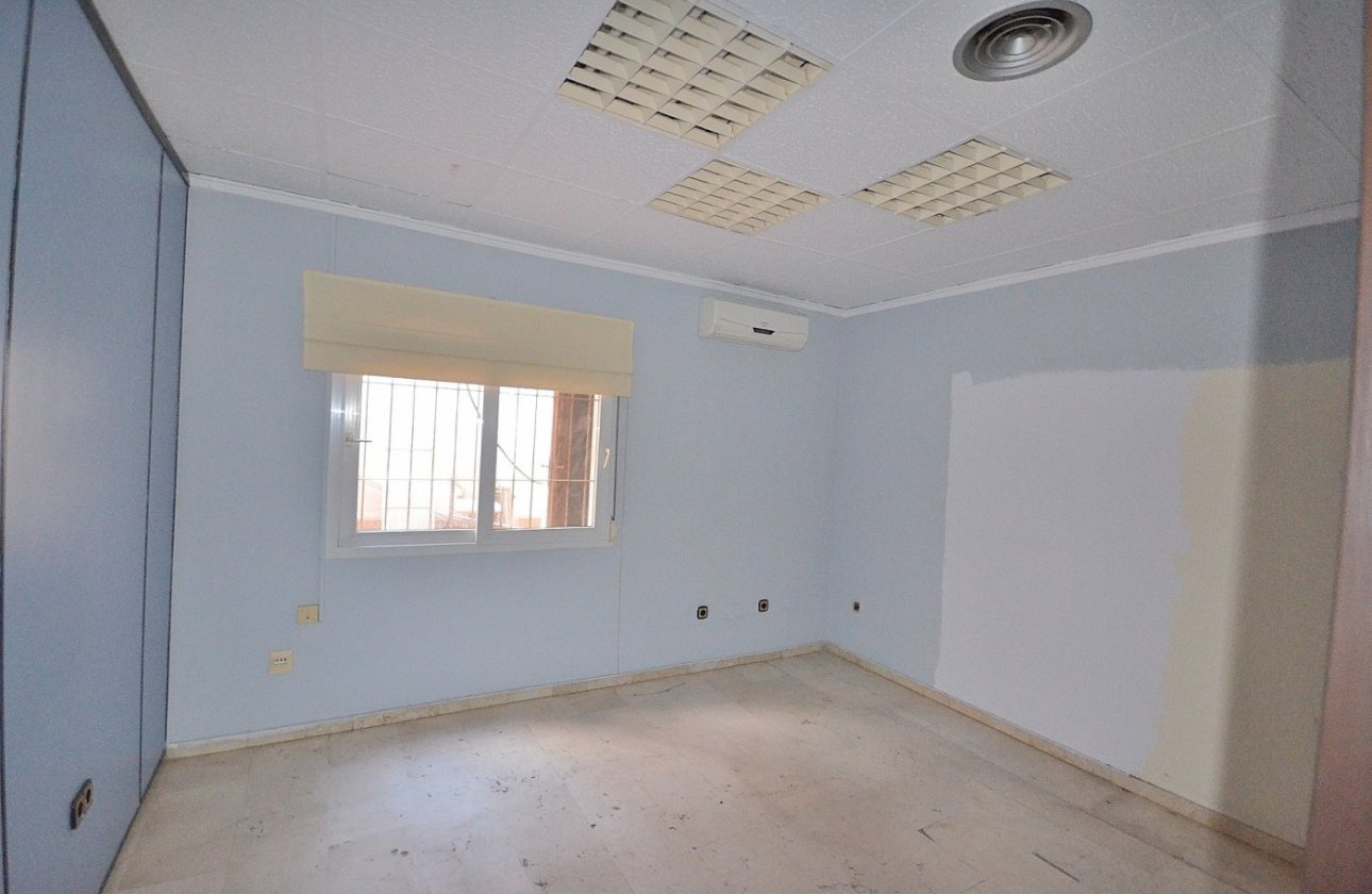 Revente - Appartement -
Torrevieja - Centro