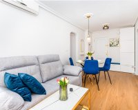 Revente - Appartement -
Torrevieja - Centro