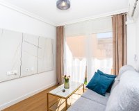 Revente - Appartement -
Torrevieja - Centro