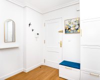 Revente - Appartement -
Torrevieja - Centro