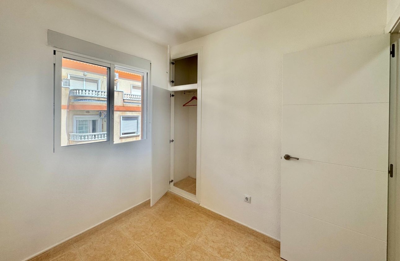 Revente - Appartement -
Torrevieja - Centro