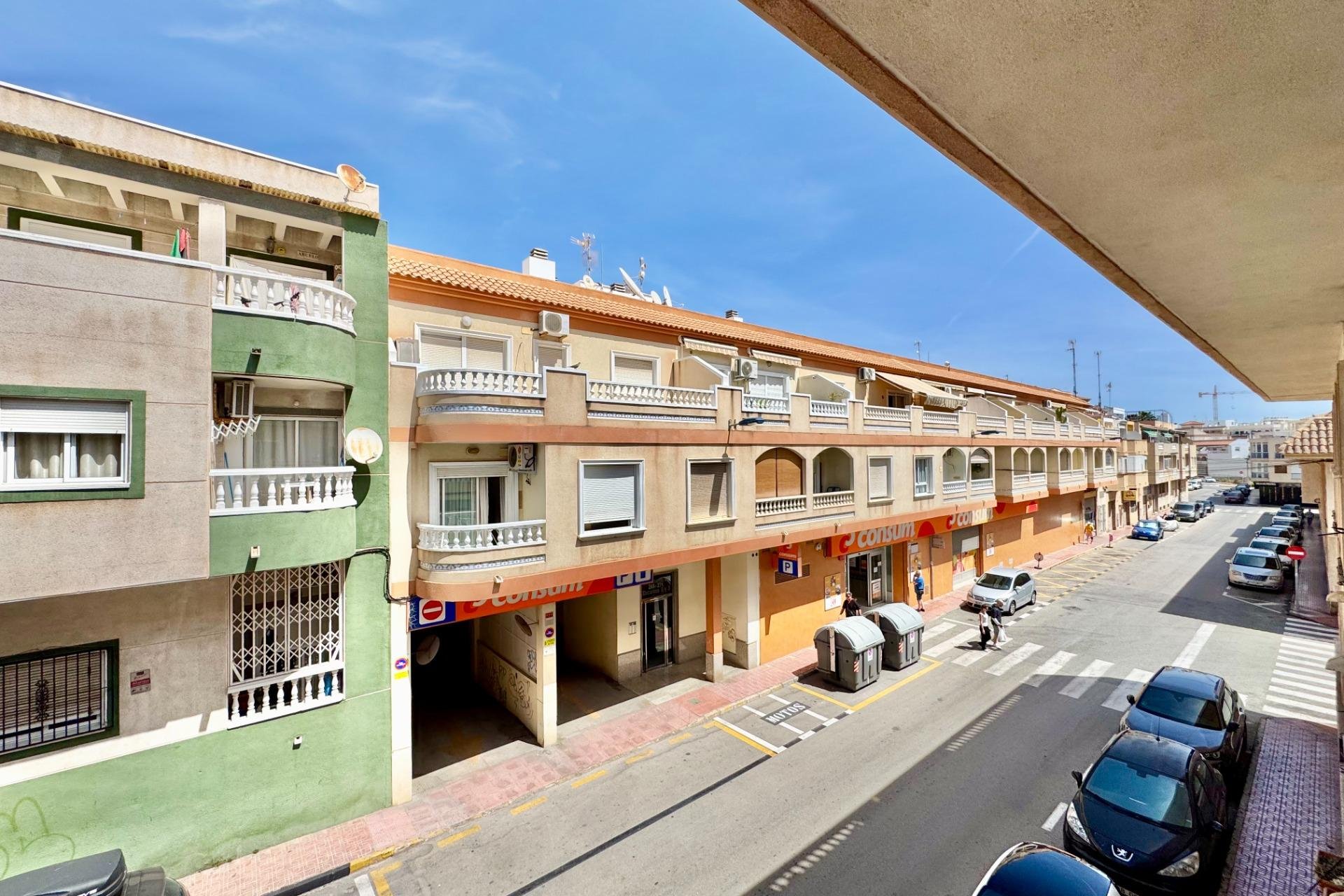 Revente - Appartement -
Torrevieja - Centro