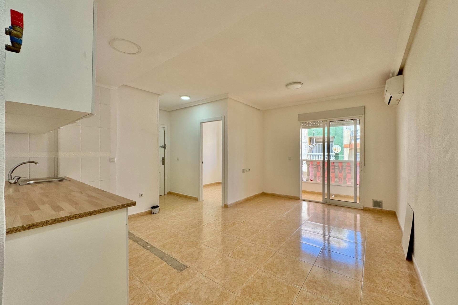 Revente - Appartement -
Torrevieja - Centro