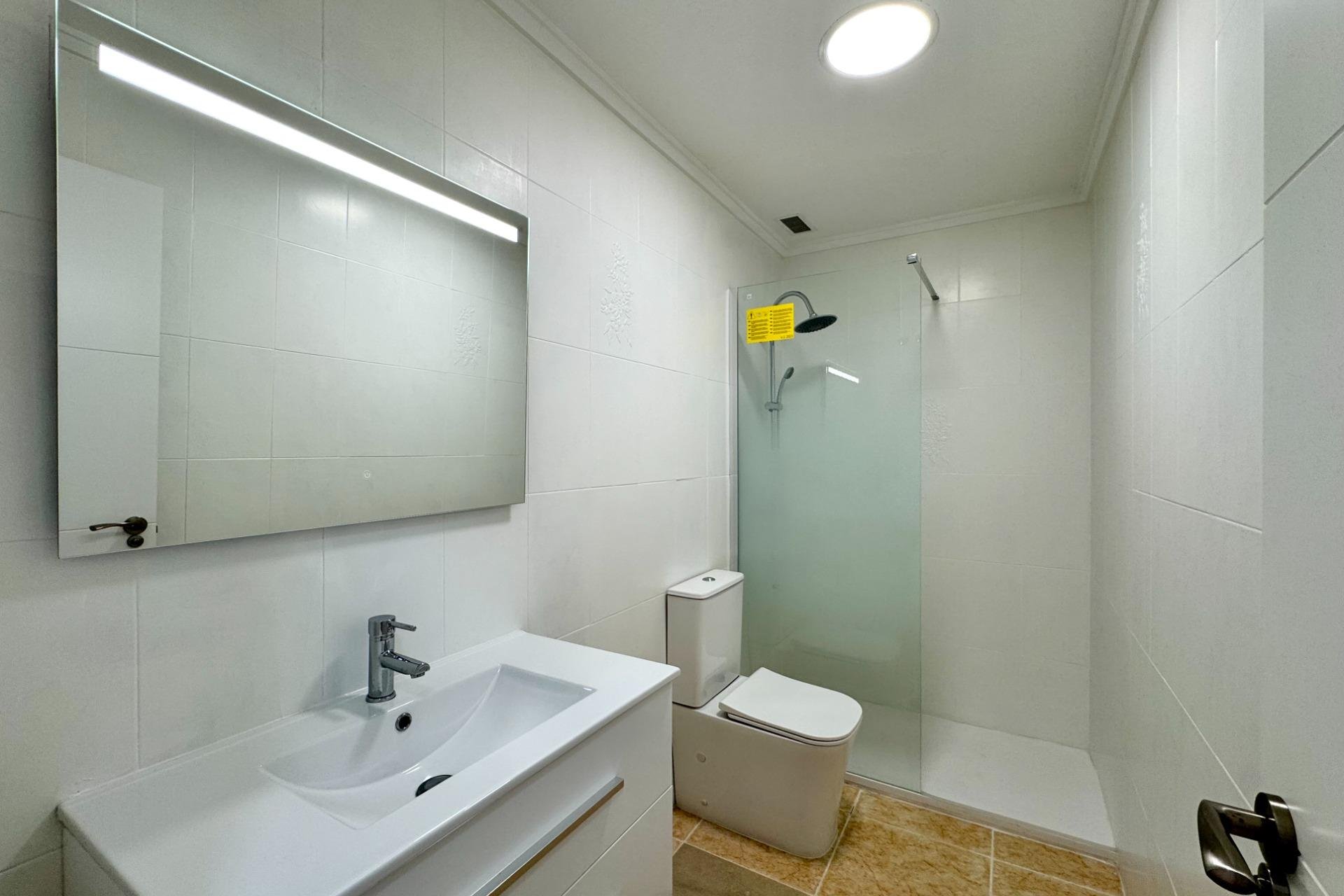 Revente - Appartement -
Torrevieja - Centro