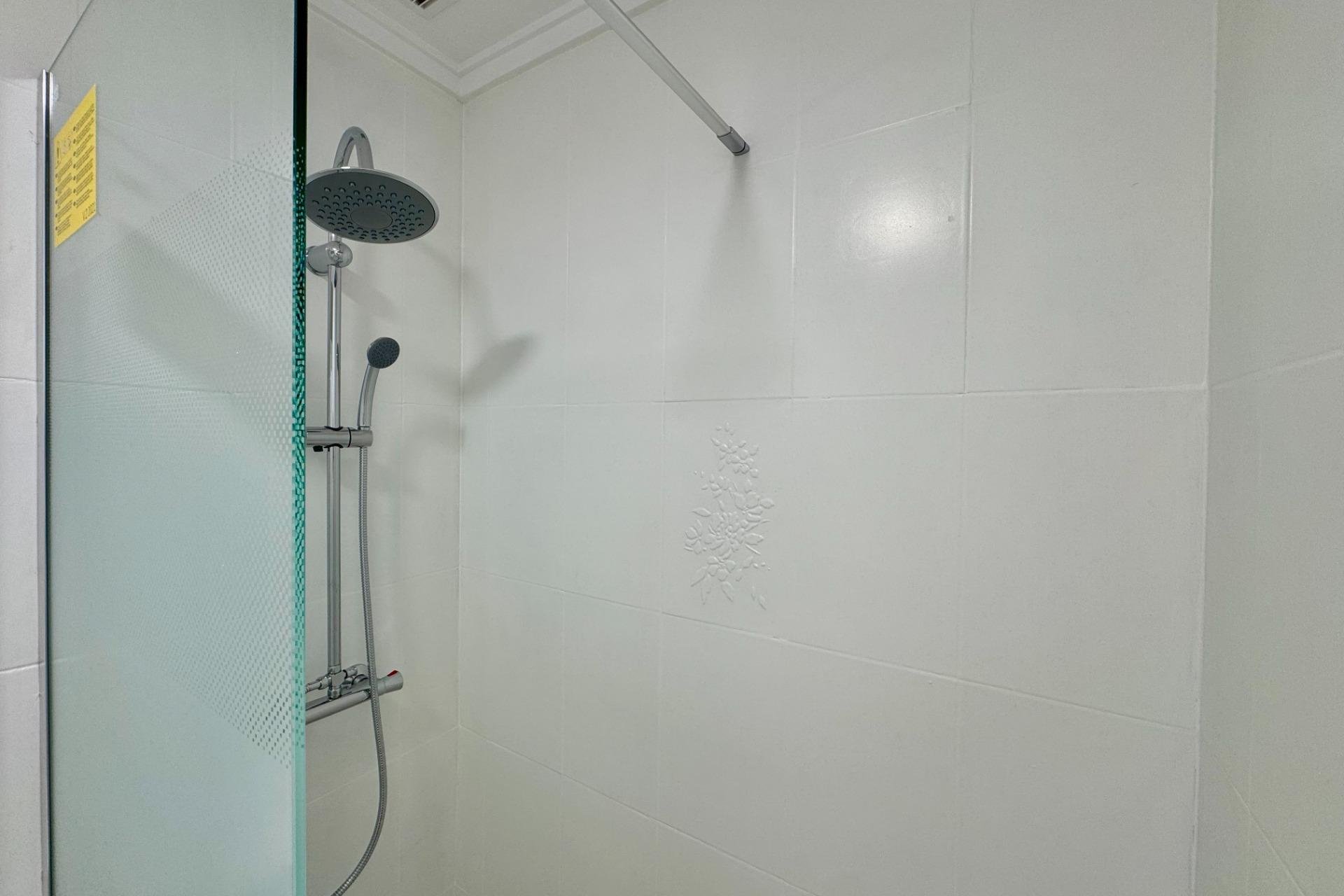 Revente - Appartement -
Torrevieja - Centro