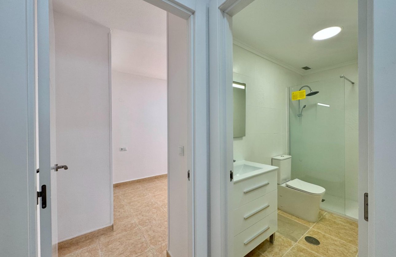 Revente - Appartement -
Torrevieja - Centro
