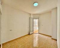Revente - Appartement -
Torrevieja - Centro