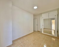 Revente - Appartement -
Torrevieja - Centro