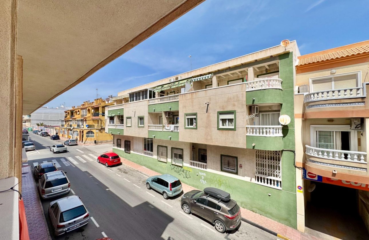 Revente - Appartement -
Torrevieja - Centro