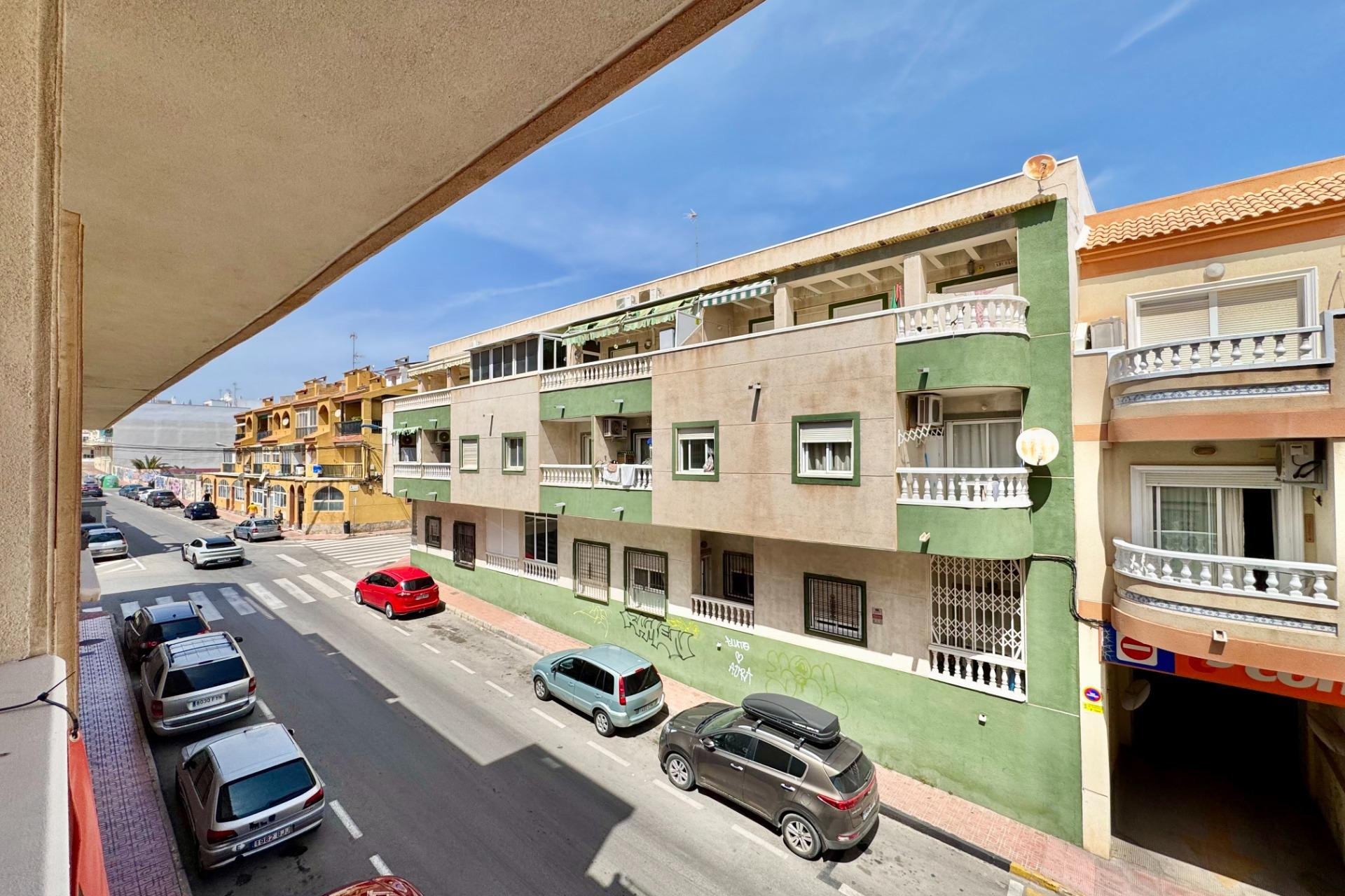 Revente - Appartement -
Torrevieja - Centro