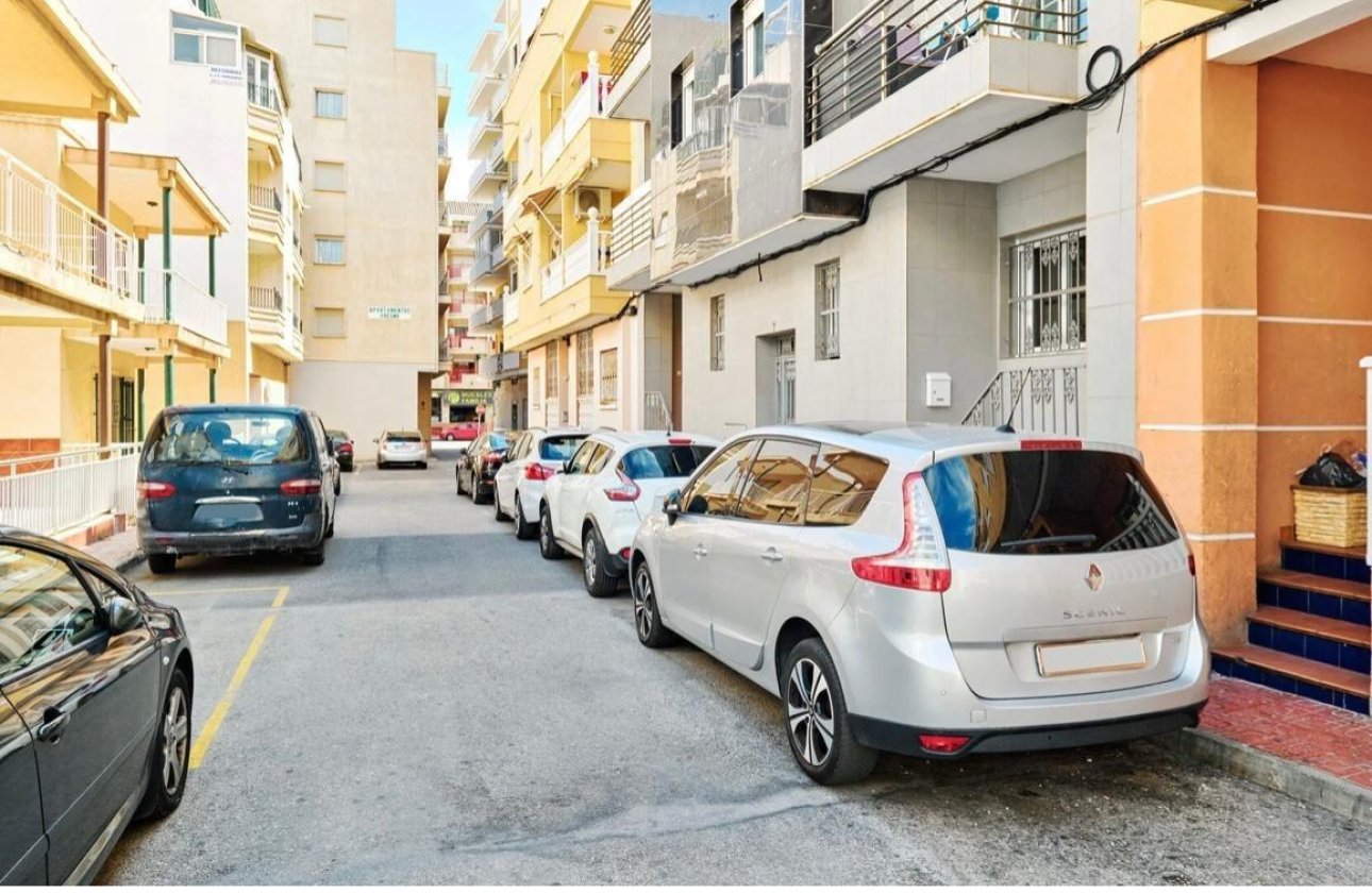Revente - Appartement -
Torrevieja - Centro