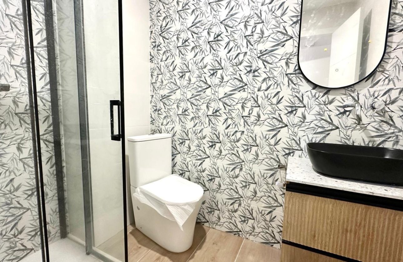 Revente - Appartement -
Torrevieja - Centro