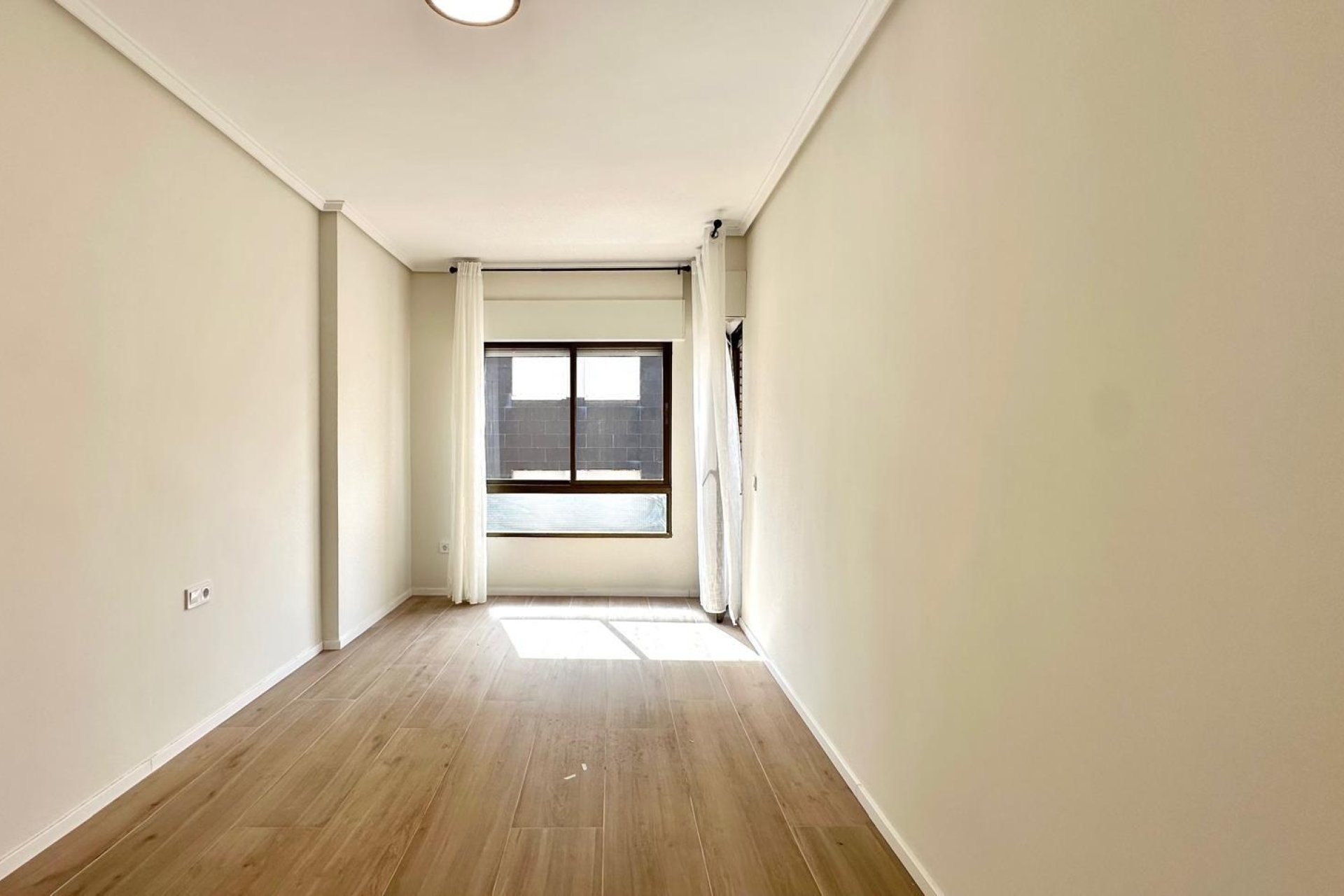 Revente - Appartement -
Torrevieja - Centro