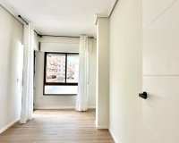 Revente - Appartement -
Torrevieja - Centro