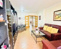 Revente - Appartement -
Torrevieja - Centro
