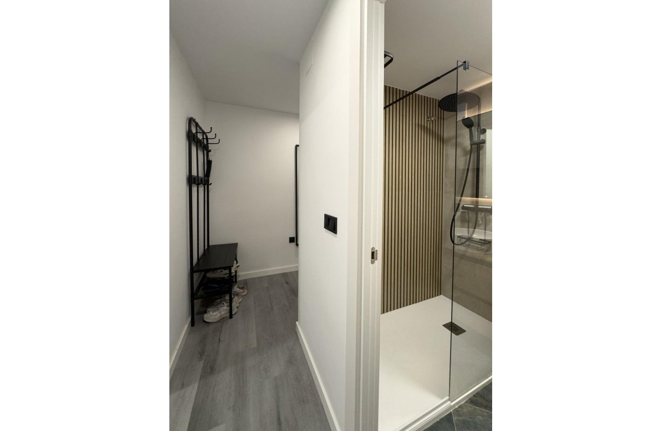 Revente - Appartement -
Torrevieja - Centro