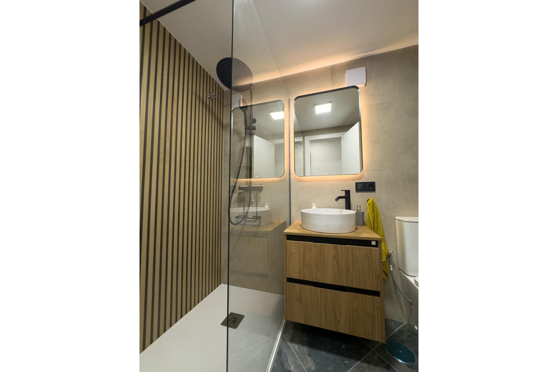 Revente - Appartement -
Torrevieja - Centro