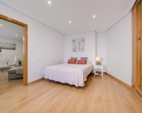 Revente - Appartement -
Torrevieja - Centro