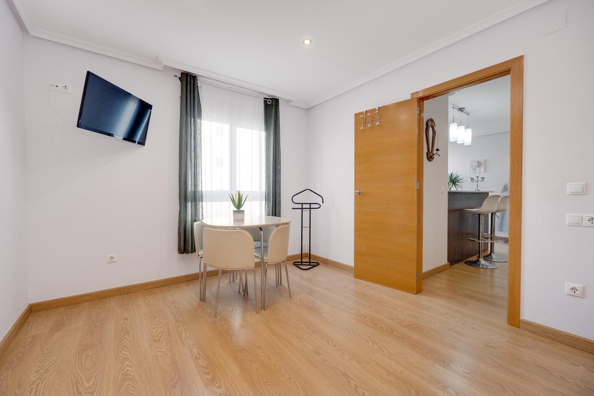 Revente - Appartement -
Torrevieja - Centro