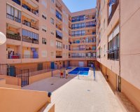 Revente - Appartement -
Torrevieja - Centro