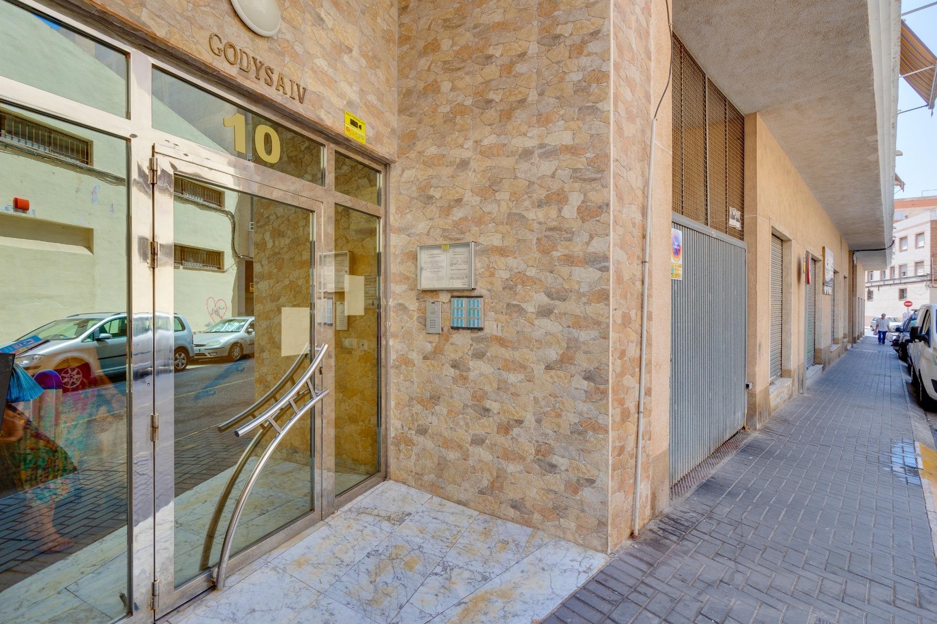 Revente - Appartement -
Torrevieja - Centro