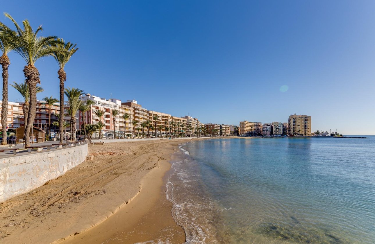 Revente - Appartement -
Torrevieja - Centro