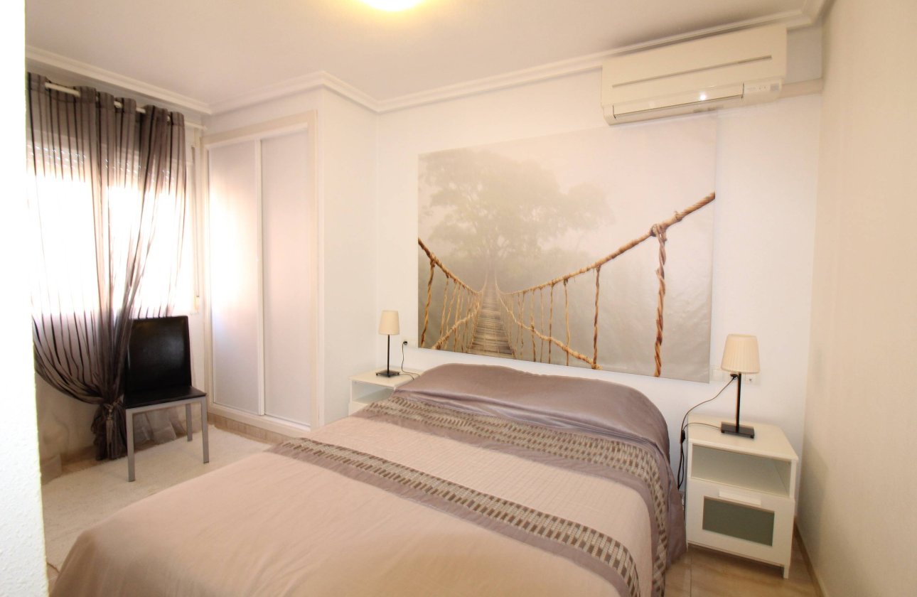 Revente - Appartement -
Torrevieja - Centro
