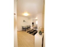 Revente - Appartement -
Torrevieja - Centro