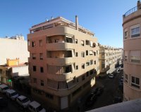 Revente - Appartement -
Torrevieja - Centro