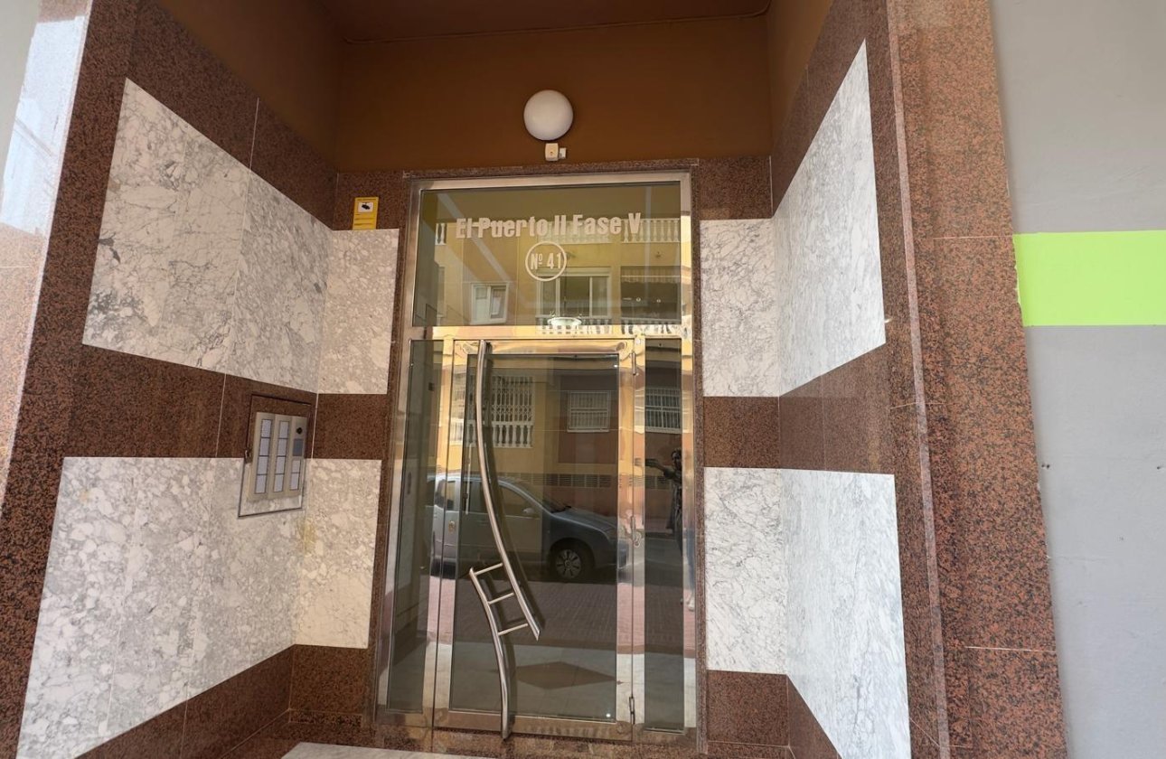 Revente - Appartement -
Torrevieja - Centro