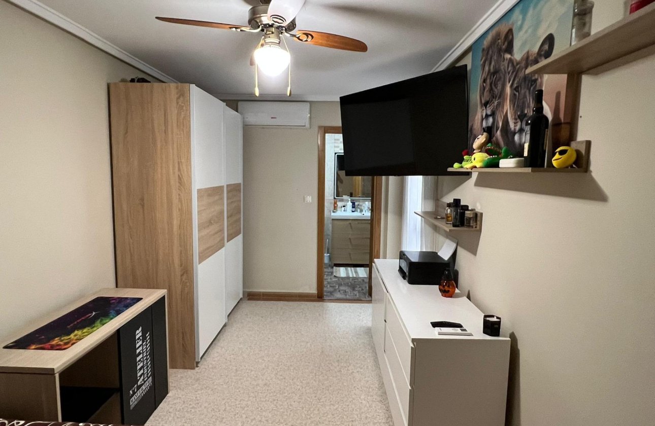 Revente - Appartement -
Torrevieja - Centro